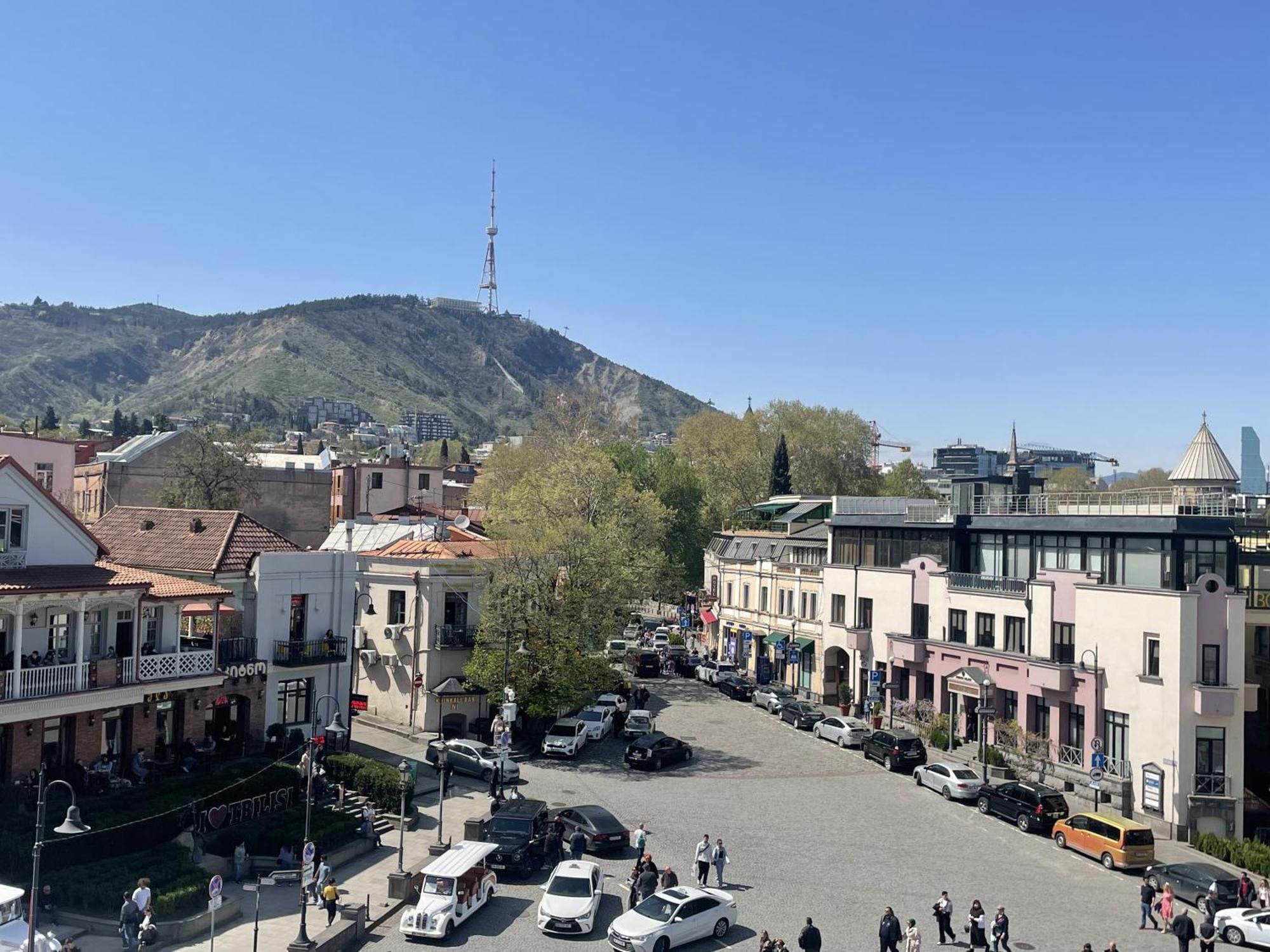 Meidan Inn Tbilisi Esterno foto