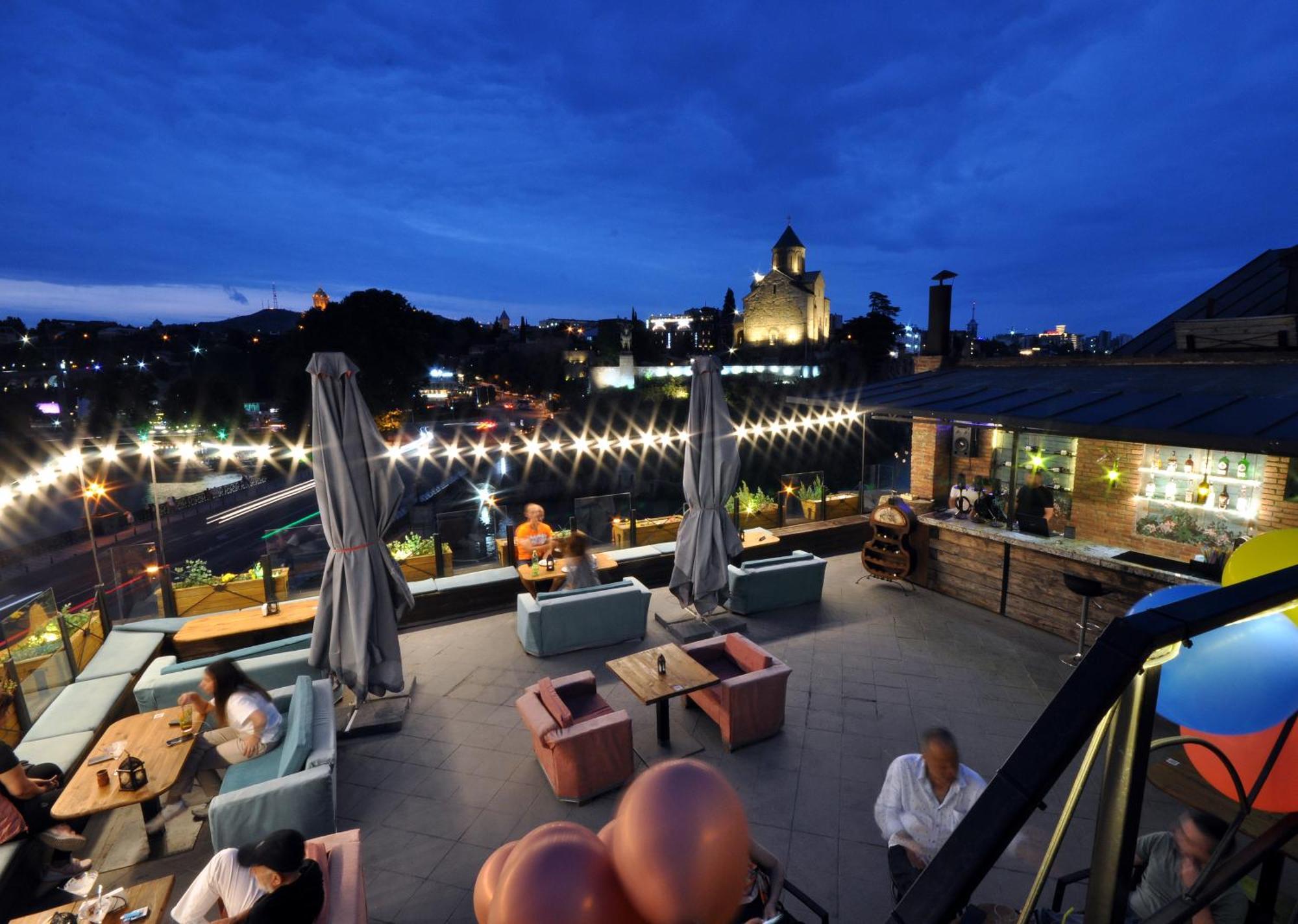 Meidan Inn Tbilisi Esterno foto